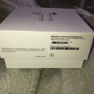 Apple AirPods 1st gen